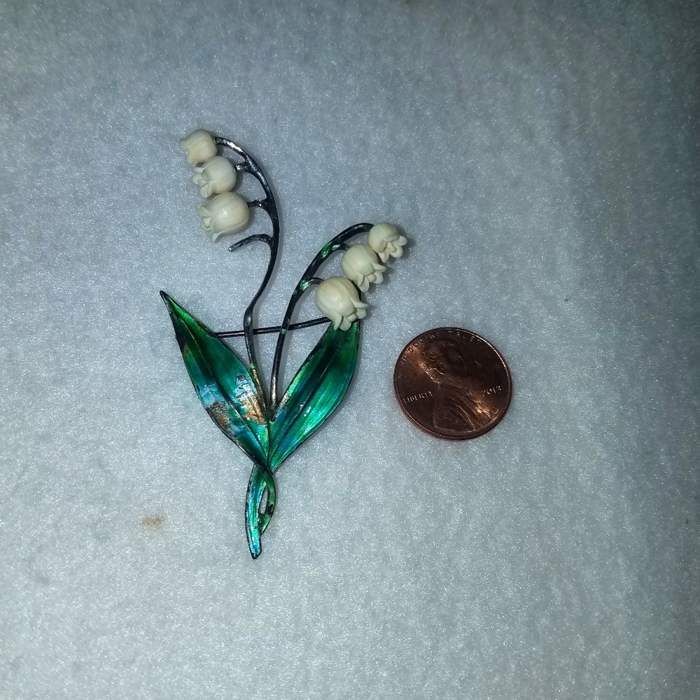 Rustic Flower Brooch